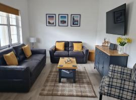 1 Golf Mews, apartamento em Ballater