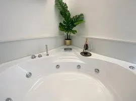 GUALTIERI LUXURY SUITE
