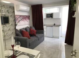 Precioso Apartamento nuevo con Jardín privado, holiday rental in Paracuellos de Jarama