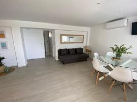 Apartamento Costa con encanto y vistas al mar, ξενοδοχείο σε Vinaros