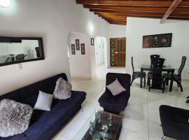 amplio y comodo apartamento en envigado, pet-friendly hotel in Envigado