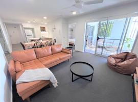 Unit 3 - Manly Boutique Apartments, family hotel in Brisbane
