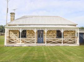 Taieri Bank Cottage - Middlemarch, Otago, holiday home in Middlemarch