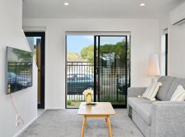 Sea air and Sandy Beach, beautiful 1 bed 1 bath, hôtel près de la plage à Christchurch