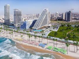 near the sea even 14 days won't feel enough, casa de praia em Tel Aviv