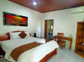 Serongga guest house, hotel cerca de Lebih Beach, Lebih