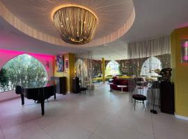 Oz'Inn Hôtel & Spa, hotel v destinácii Cap d'Agde