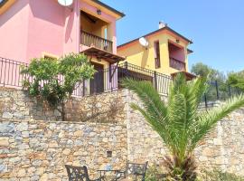 Katerina's Houses, hotel con tinas de hidromasaje en Centro hist&oacute;rico de Al&oacute;nnisos