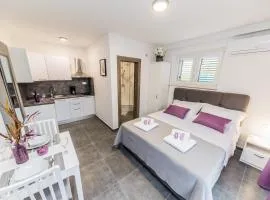 Studio Apartment Kastel Star