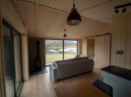 Skårungen - Hotel, Cabins and Camping, tapak glamping di Kabelvåg