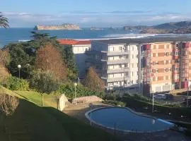 Apartamento con vistas al mar y piscina II