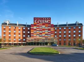 Hotel Cruise, hotel a Lucino