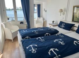 Hotel Ambiente, hotel v destinaci Brake