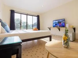 Club22 Kamala Suites, Kamala Beach