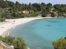 family house 250m away from the coast, with big garden