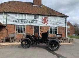 The Red Lion Charing Heath, hotell med parkeringsplass i Charing