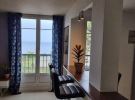 Appartement VUe MER avec parking gratuit sur place, hotel u gradu 'Bastia'