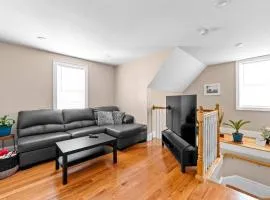 555-2 6BR Quincy - Spacious Apt near Perry Beach