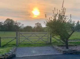 Sunset View one bedroom luxury cottage in an idyllic setting