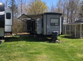 Orchard Queen Motel & Rv Park, motel v destinaci Middleton