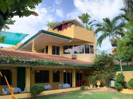 TLT Guest Houses, hotell nära Lapu-Lapu-monumentet, Buaya