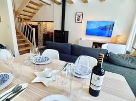 Laura's Haus with Parking, hytte i Tudela