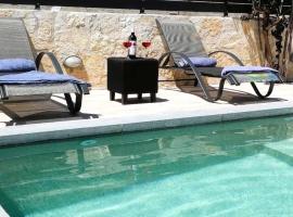 Villa Iliogioma with private pool and sea view, недорогой отель в городе Katomérion