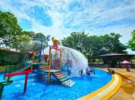 Paragon Water Themepark Suites Melaka by GGM