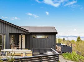 Amazing Home In Kopervik With Wifi And 3 Bedrooms, feriebolig i Kopervik