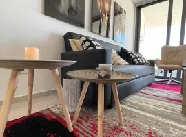 Unforgettable Experience in a Modern Apartment!