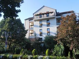 Hotel Atlantis, hotel v destinaci Gemünden