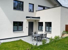 Appartement Mona, hotel v destinaci Bürserberg