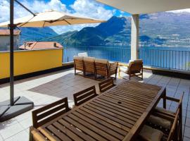 STUNNING APARTMENT- Terrace and Swimming Pool, place to stay in Bellano