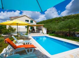 House Duje, ξενοδοχείο σε Plano