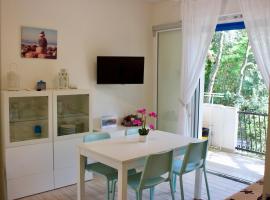 Villa Antonietta 3, tra pineta e mare, ξενοδοχείο σε Μπιμπιόνε