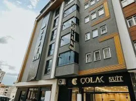 ÇOLAK SUIT