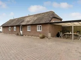 Amazing Apartment In Hvide Sande