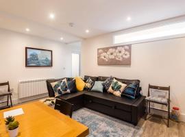 Comfortable flat close to the beach, hotel near Kemp Town, Brighton & Hove