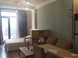 Kechi House AM