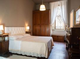 Appartamento l'Antico Rione, Hotel in Mondovì