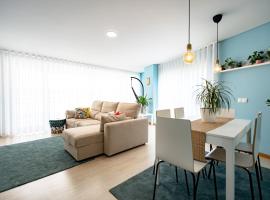 Oasis beach apartment, готель у місті Фігейра-да-Фош