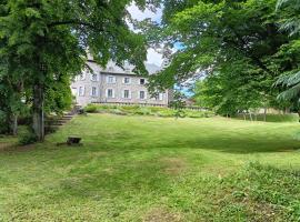 Chateau Ol Puech, hotelli kohteessa Vic-sur-Cère