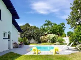 Villa with swimming pool in Seignosse paradise
