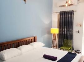 Omkara - The Fives Guest house, hotel in Tiruvannāmalai