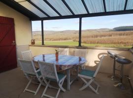 Terre du Vivant, holiday home in Cluny