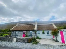 Oranuisce Thatch Cottage Ballyvaughan
