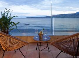 Seagull Luxury Maisonette, alloggio vicino alla spiaggia a Itea