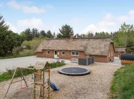 Lovely Home In Ulfborg With Sauna