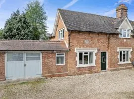 Wheelbarrow Cottage