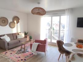 Calme et verdure à Poissy 50 m2 parking terrasse, hotel en Poissy